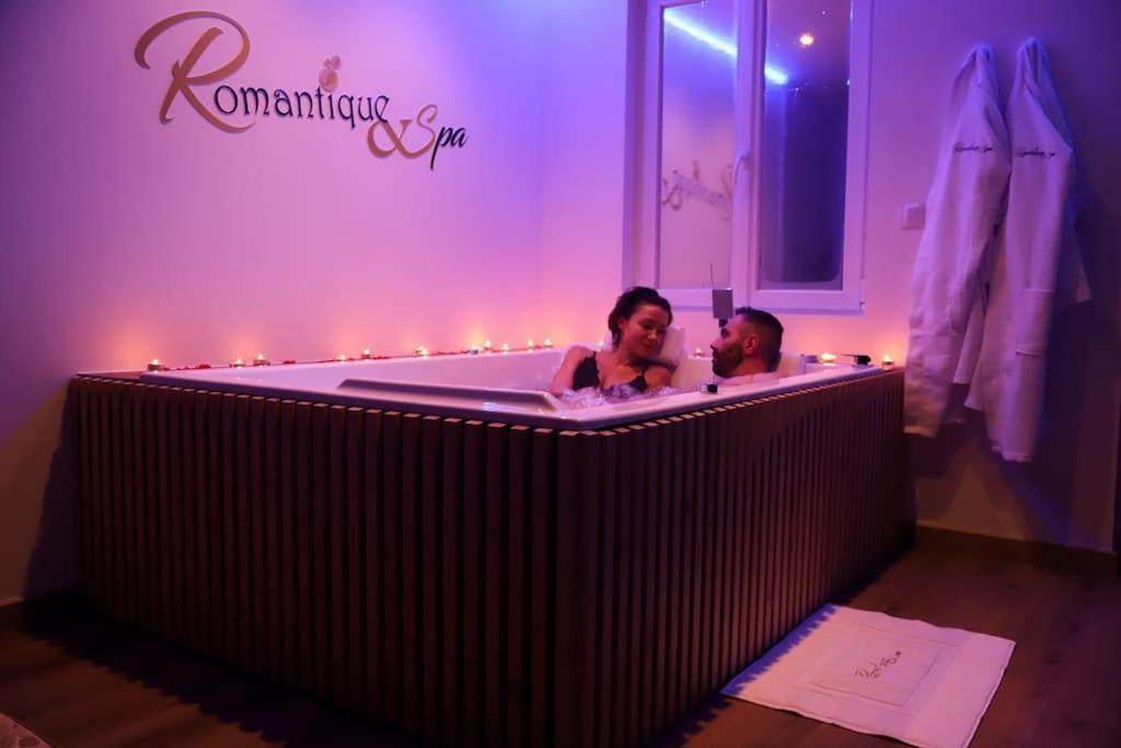 Love Room Unique - Sauna / Jacuzzi Charleville-Mezieres Exterior photo